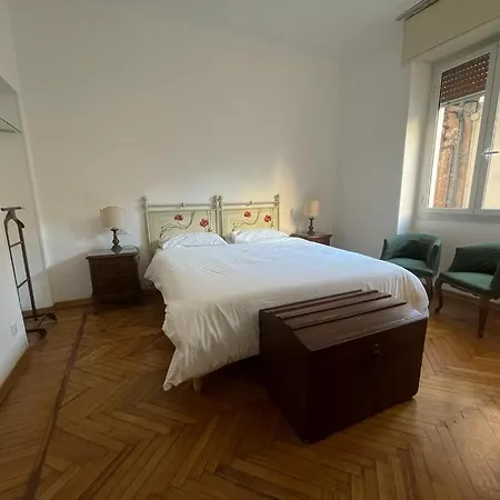 Center Apartment *