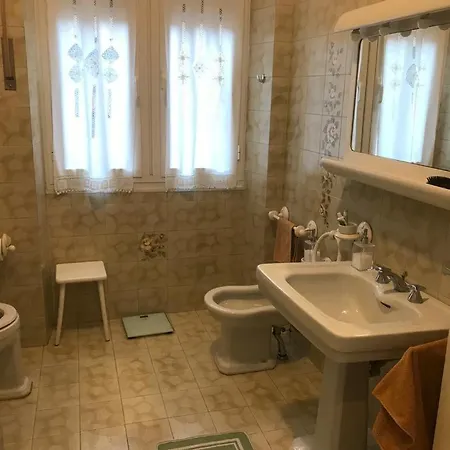Apartment Center