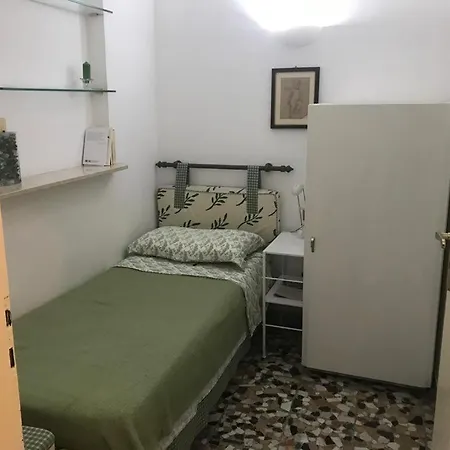 Center Apartment *